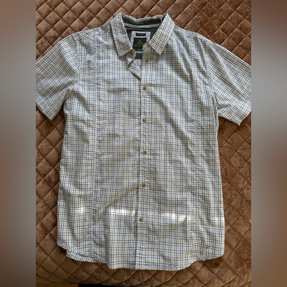 Prana Slim Fit Short sleeve button up size large